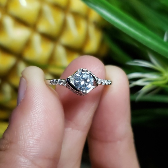 Estate Jewelry - 50% OFF 3+ | GENUINE .66ctw WHITE SAPPHIRE RING